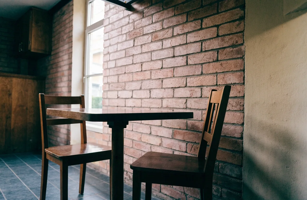 Quiet dining room corner of a coal-fired pizza restaurant